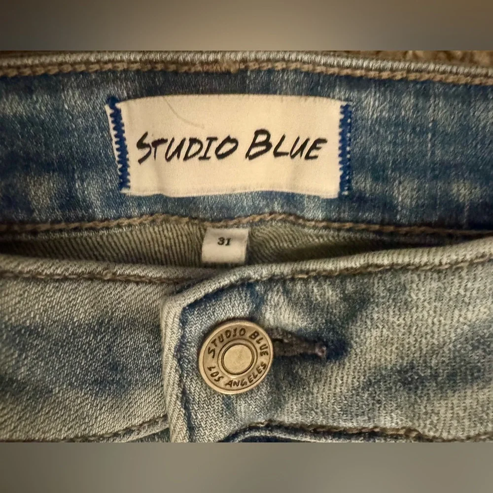 Studio Blue Casey Mid Rise Cropped Relaxed Skinny Jeans - Lt Blue - Size 31 (12) - Picture 4 of 6